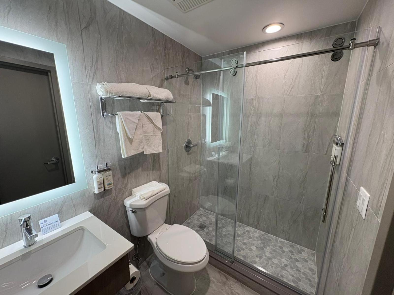 Holiday Inn Express & Suites New York Luaran gambar